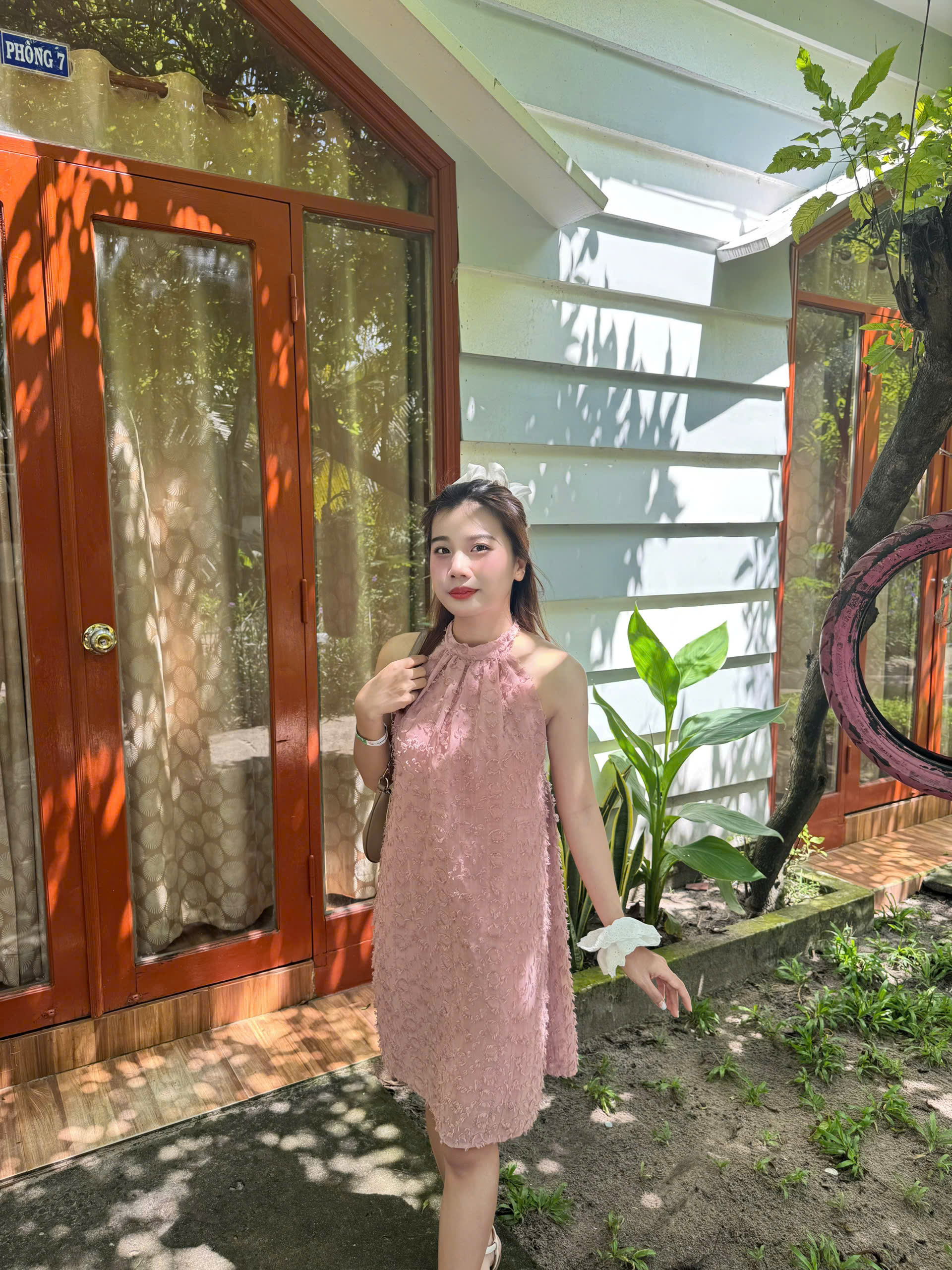 Hồng Ánh